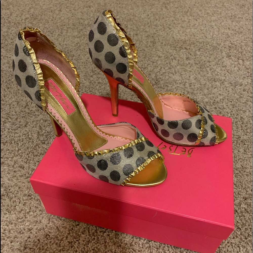 Fun and Spunky Betsey Johnson heels!
